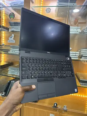 Laptop Dell Latitude 5500 8GB Intel Core i5 SSD 256GB