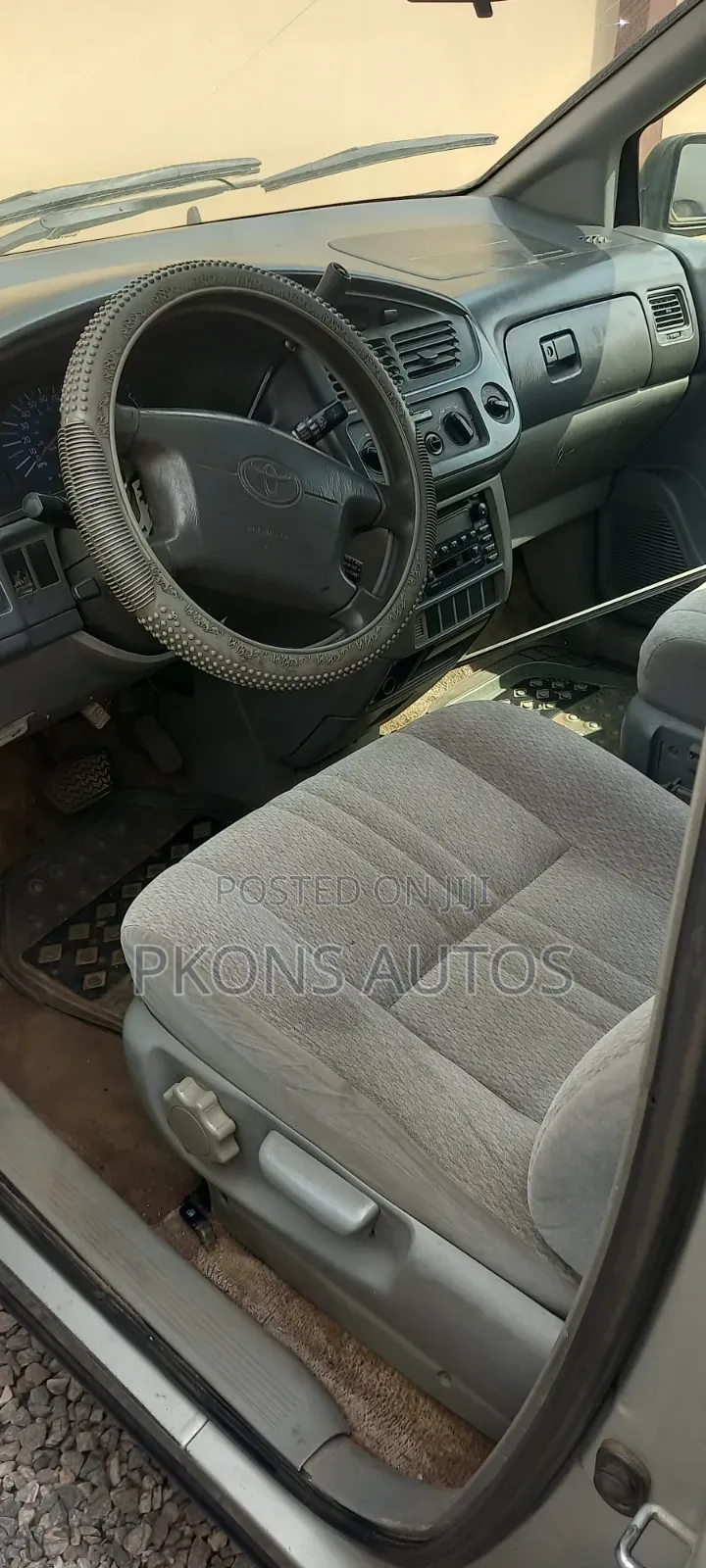 Toyota Sienna 2002 Gold