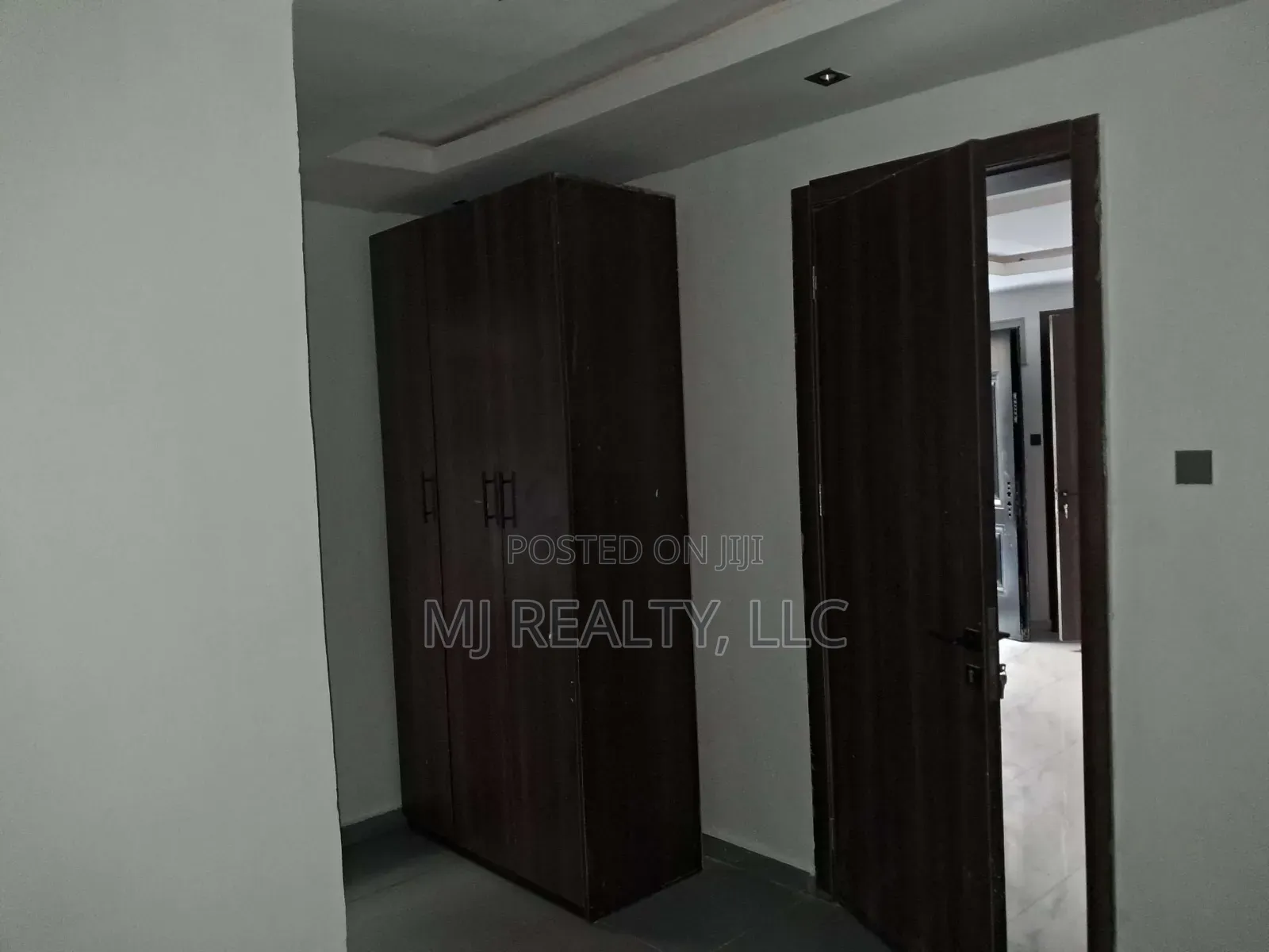2bdrm Apartment in GRA Phase 2 Shangisha for rent