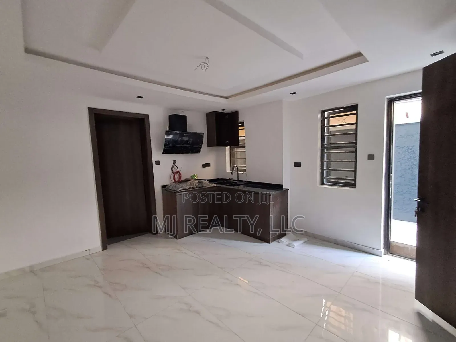 2bdrm Apartment in GRA Phase 2 Shangisha for rent