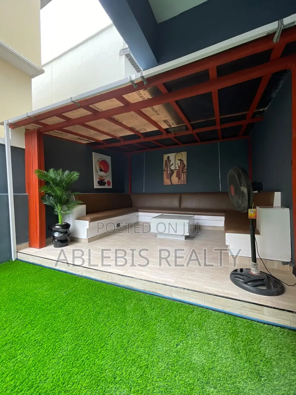 2bdrm Apartment in Ikate, Lekki Phase 1 for sale