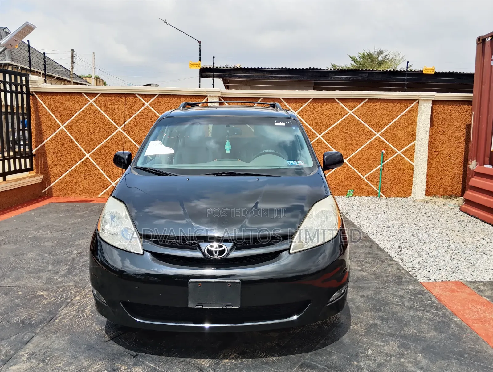 Toyota Sienna XLE 7 Passenger 2010 Black