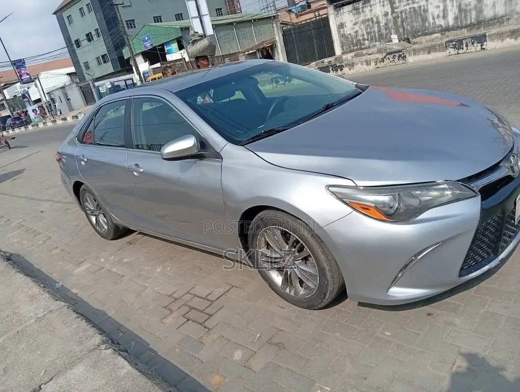 Toyota Camry 2017 Gray