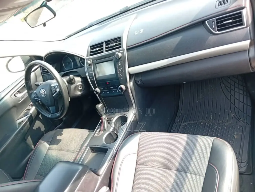 Toyota Camry 2017 Gray