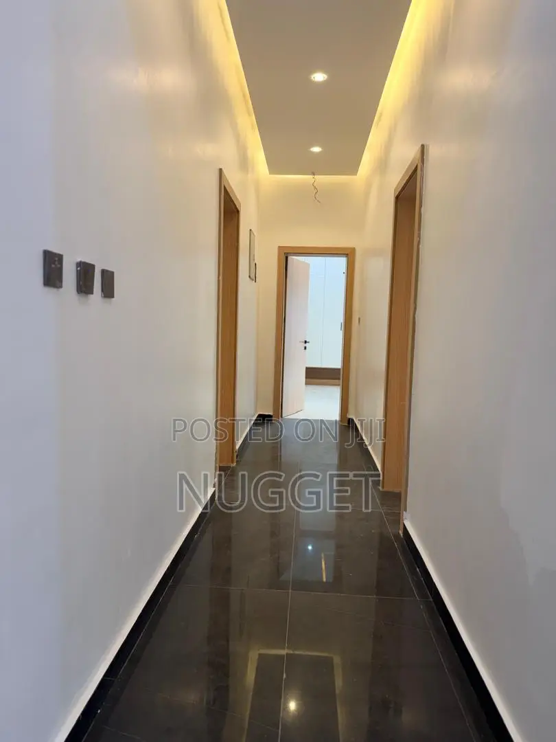 5bdrm Duplex in Nugget, Guzape District for sale