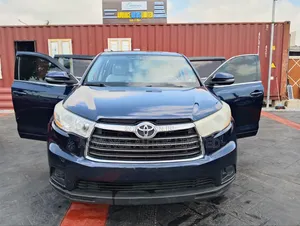 Toyota Highlander LE V6 4x4 (3.5L 6cyl 6A) 2016 Blue