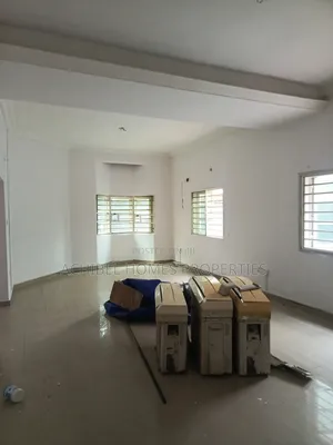 2bdrm Apartment in Lekki Phase 1 for rent