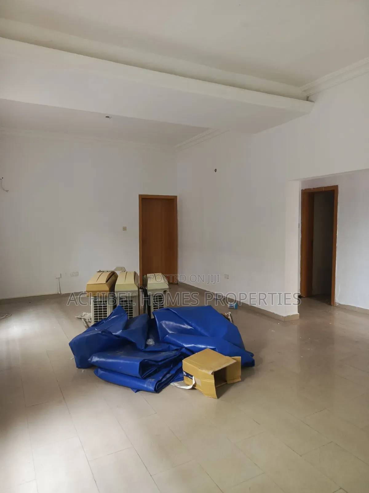 2bdrm Apartment in Lekki Phase 1 for rent
