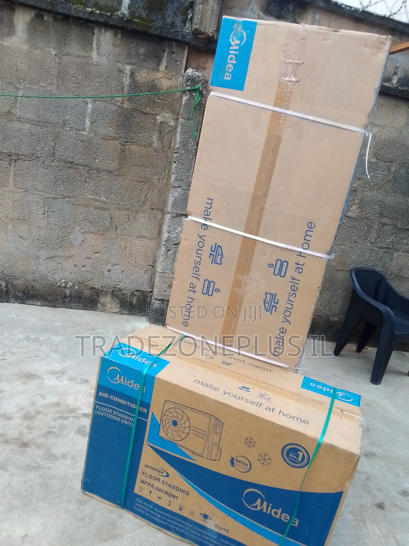Midea Commercial Cooling Appliance 3HP Floor Type AC