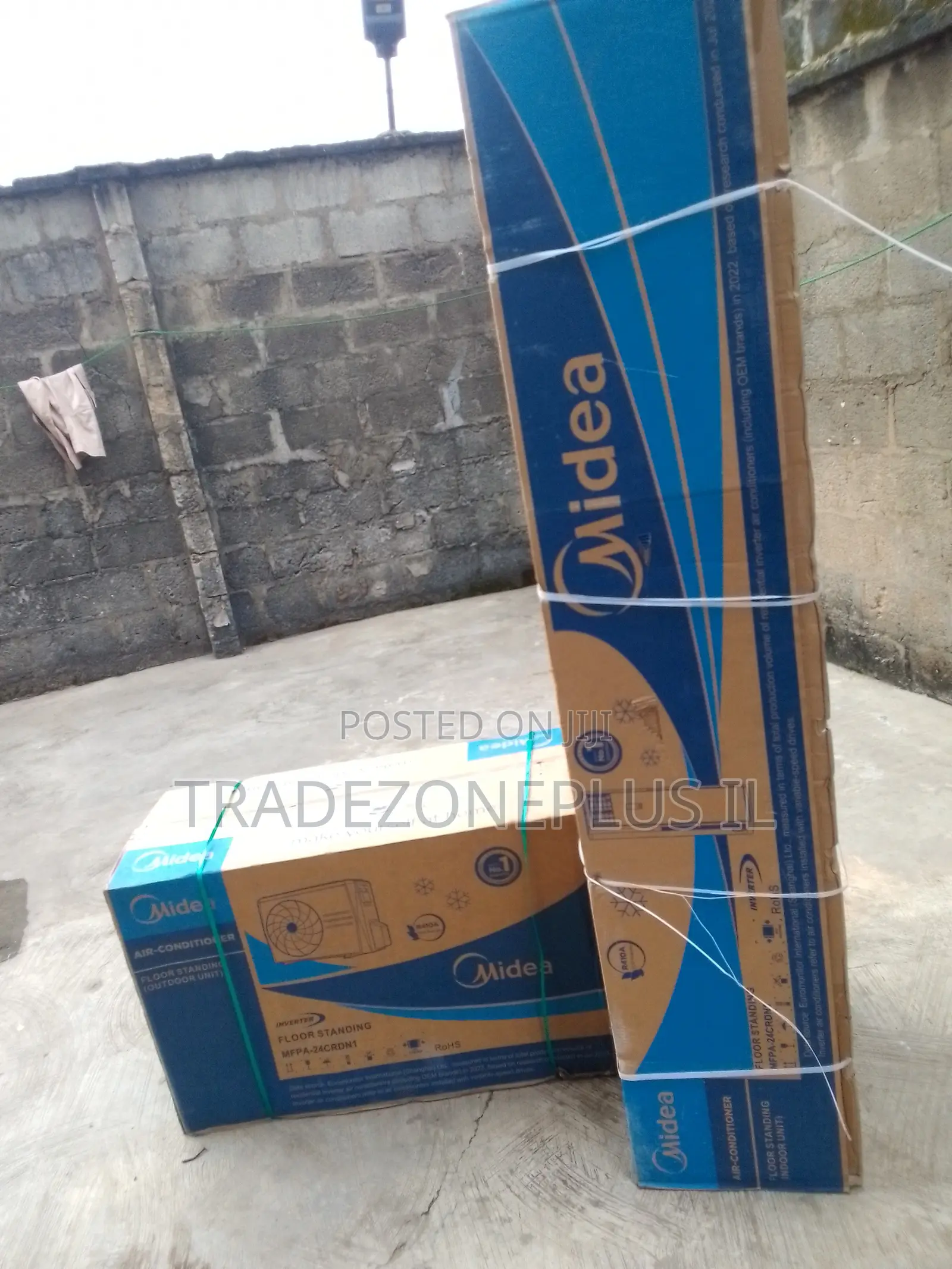 Heavy-Duty Standing Air Conditioner Midea MFPA-24CRDN1