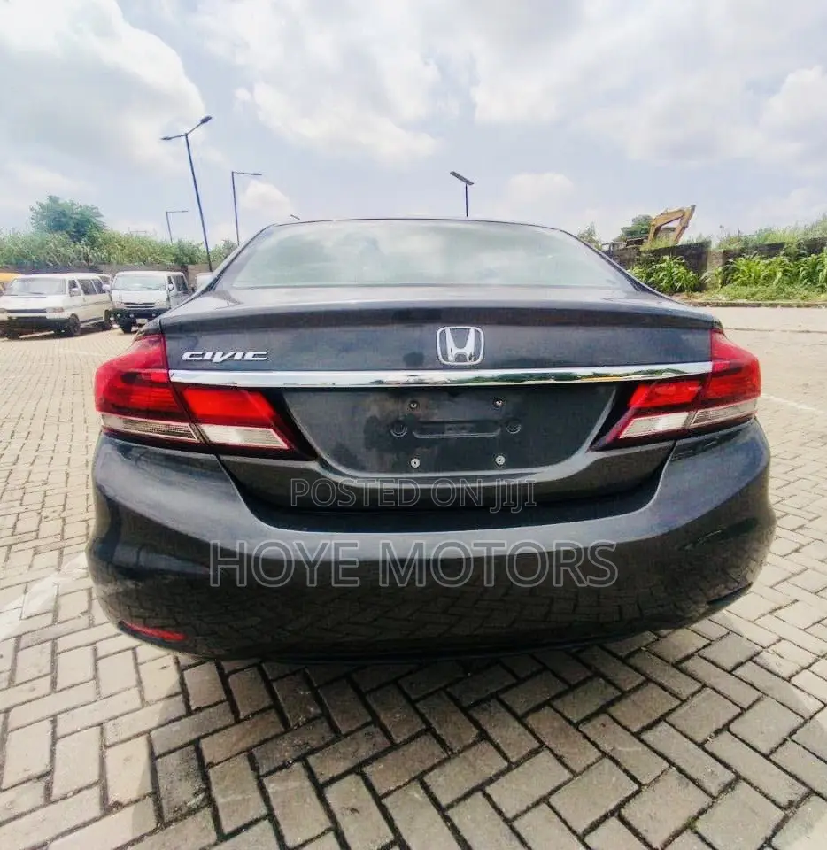 Honda Civic Sedan LX 2013 Gray
