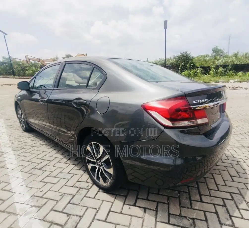 Honda Civic Sedan LX 2013 Gray