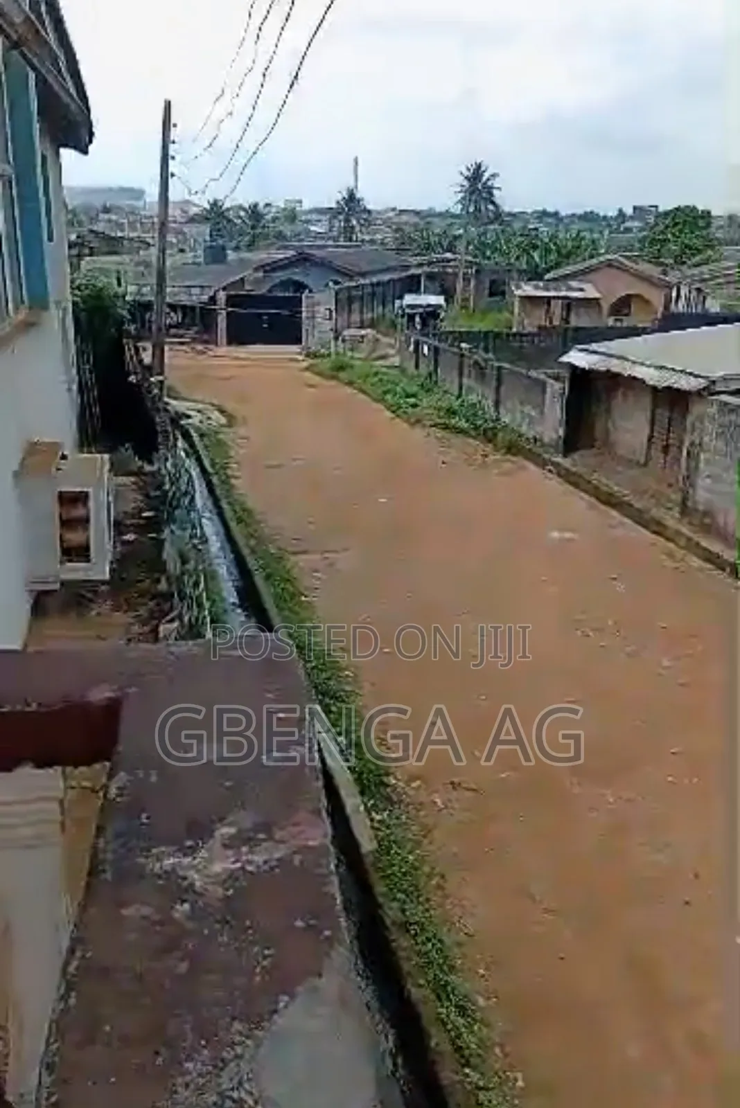 6bdrm Bungalow in Davor Bus Stop,, Obafemi-Owode for sale