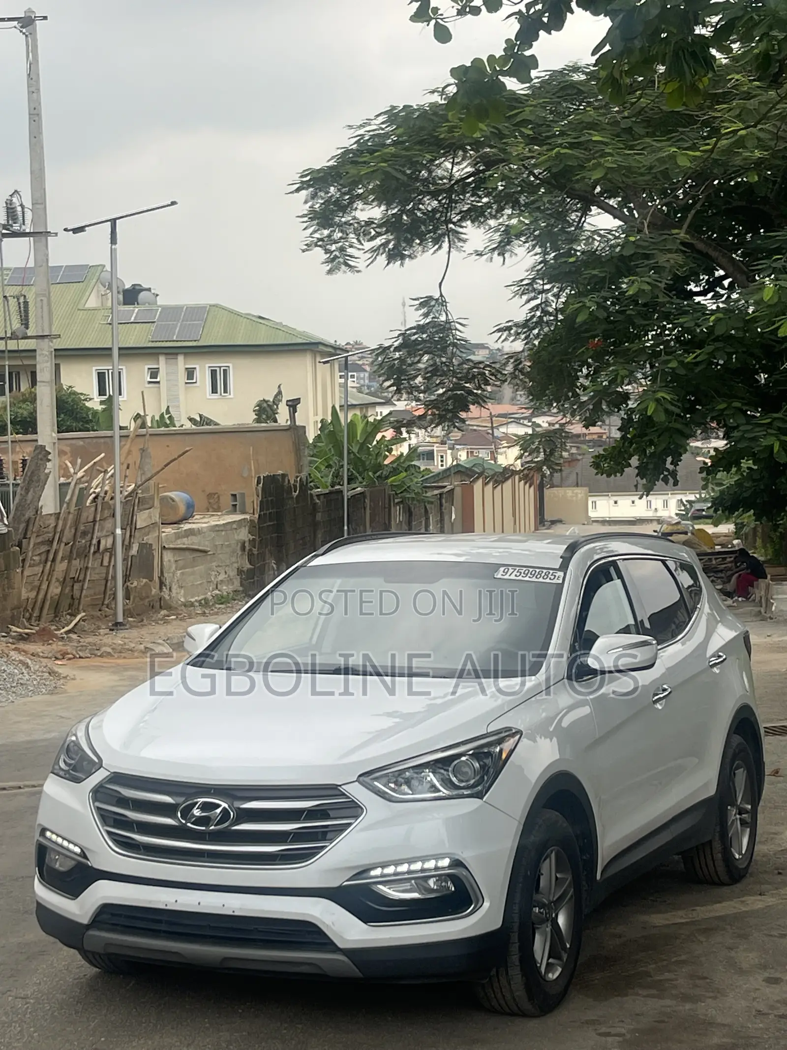 Hyundai Santa Fe 2017 White