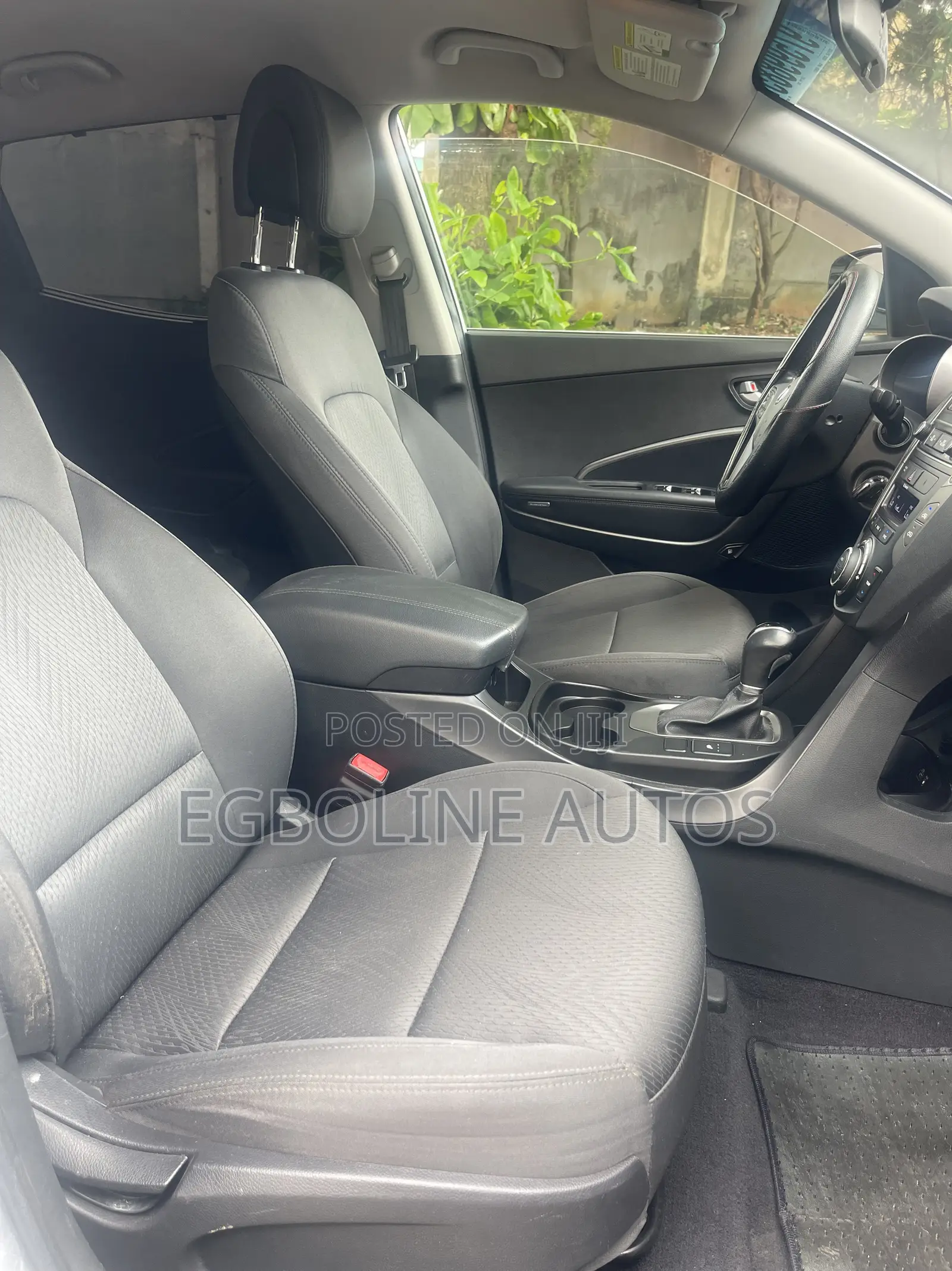 Hyundai Santa Fe 2017 White