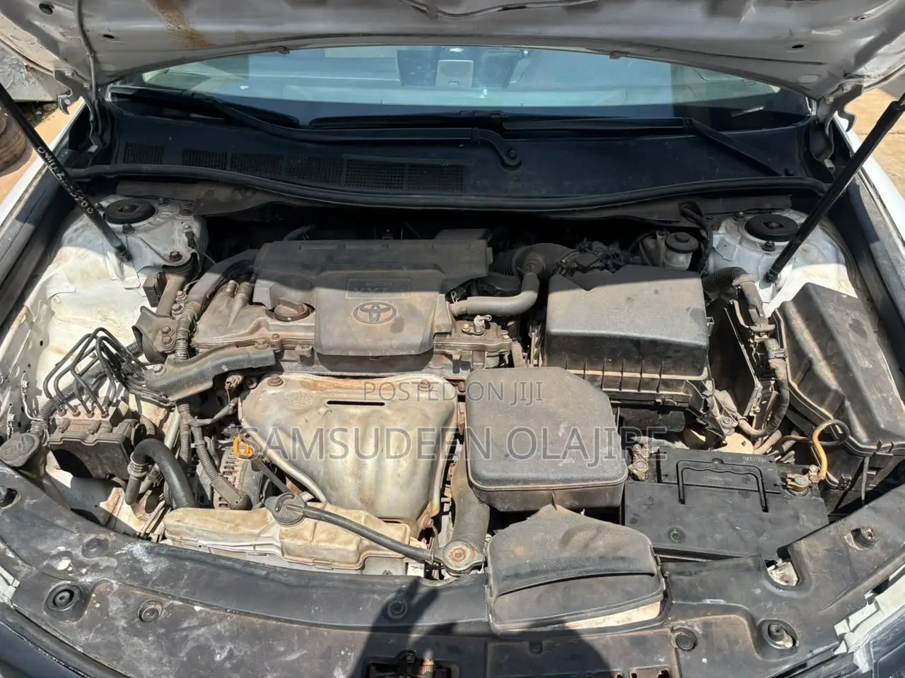 Toyota Camry LE 4dr Sedan (2.5L 4cyl 6A) 2013 Silver