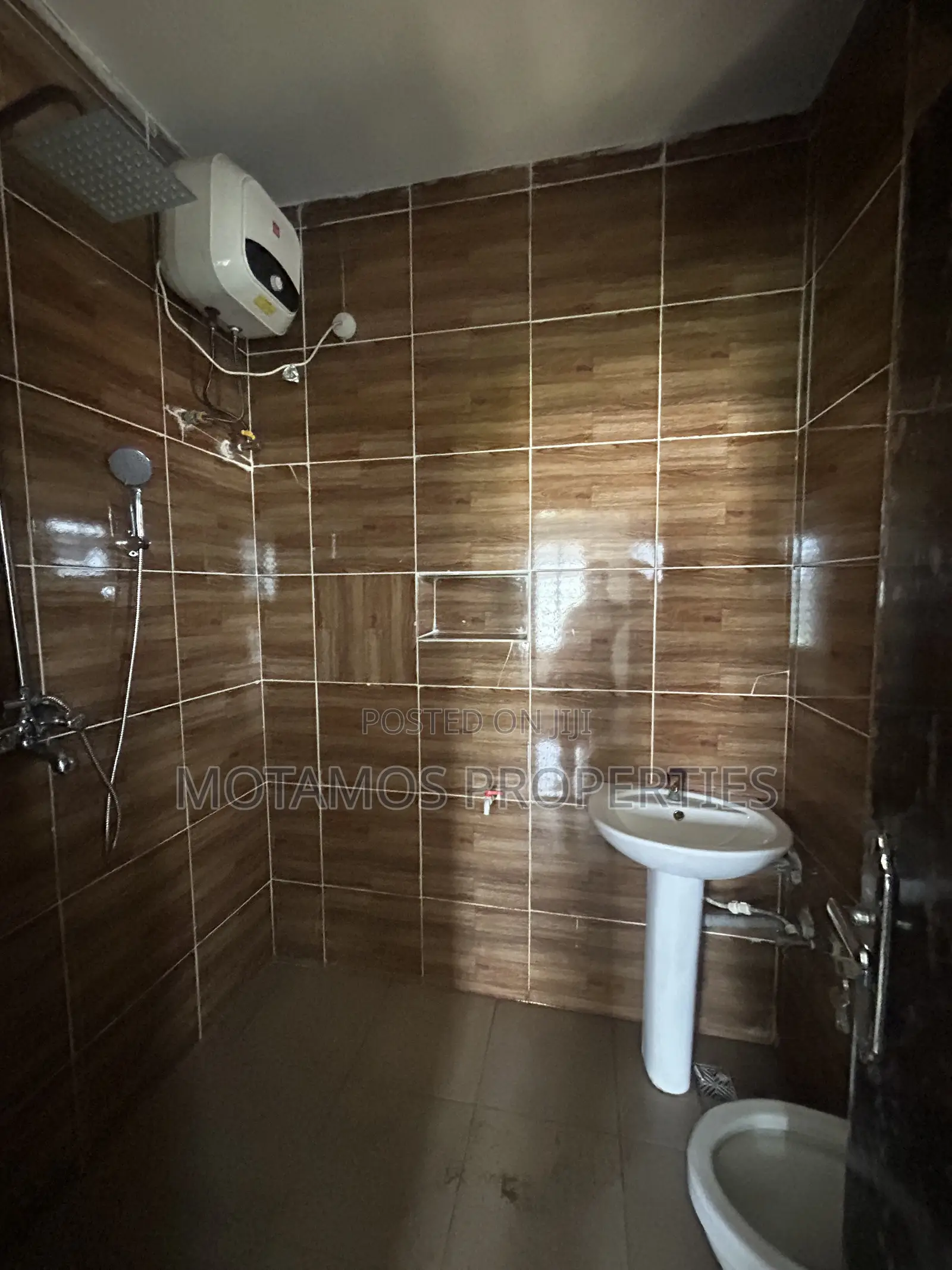 2bdrm Block of Flats in Egbelu Minita, Obio-Akpor for rent