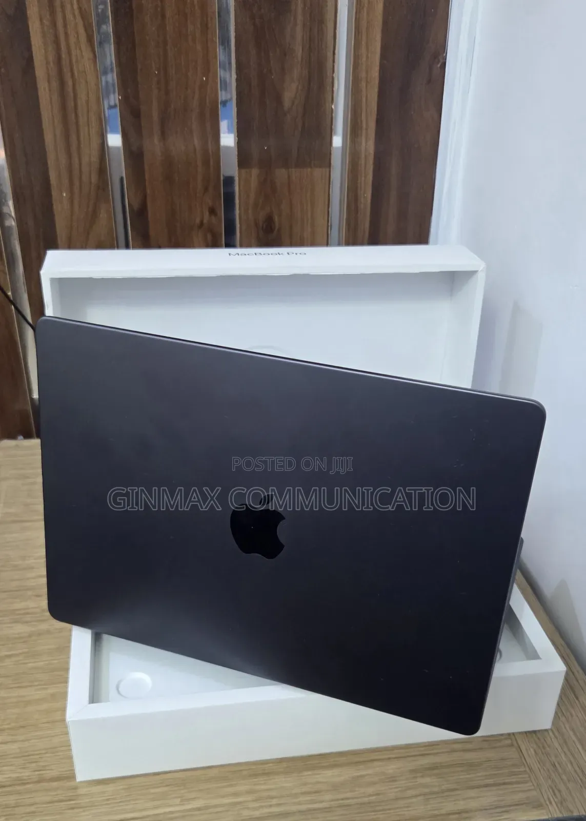 Laptop Apple MacBook Pro 2025 M5 16GB Apple M5 SSD 1T