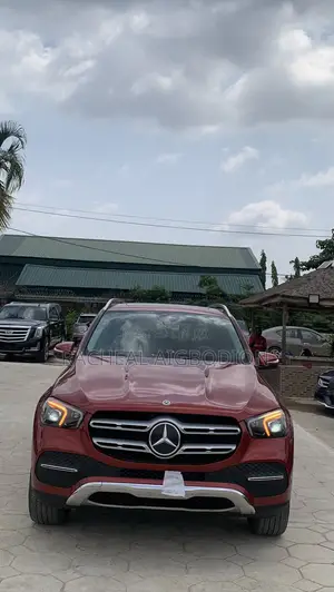 Mercedes-Benz GLE-Class 2021 Red