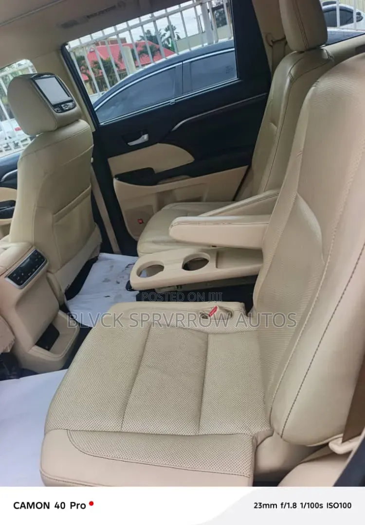 Toyota Highlander 2014 Silver