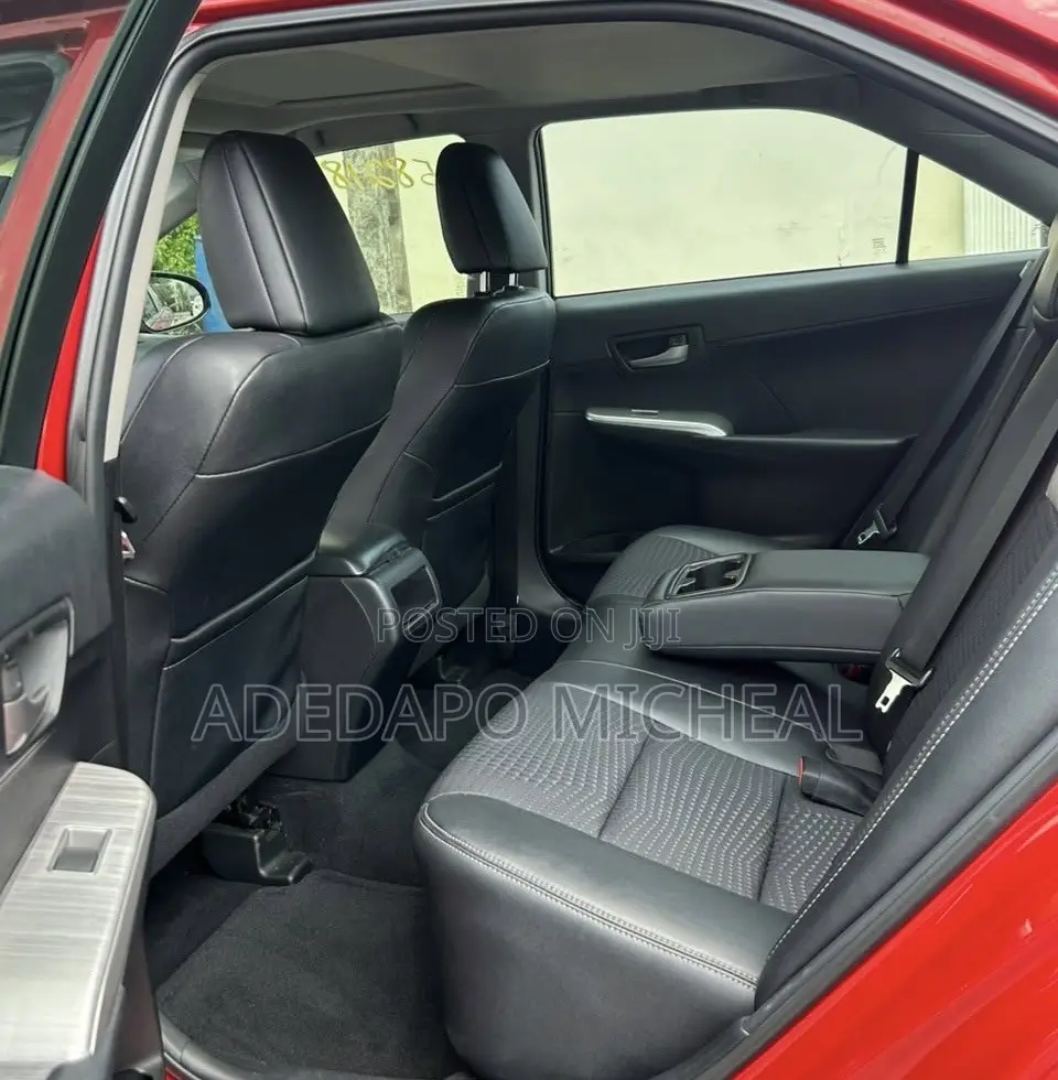 Toyota Camry SE 4dr Sedan (2.5L 4cyl 6A) 2013 Red