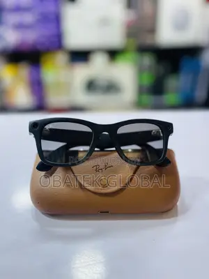 Ray Ban Meta AI Smartglass.