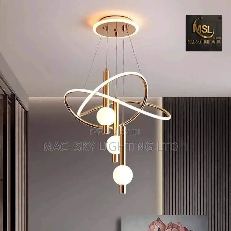Dropping Chandelier Light