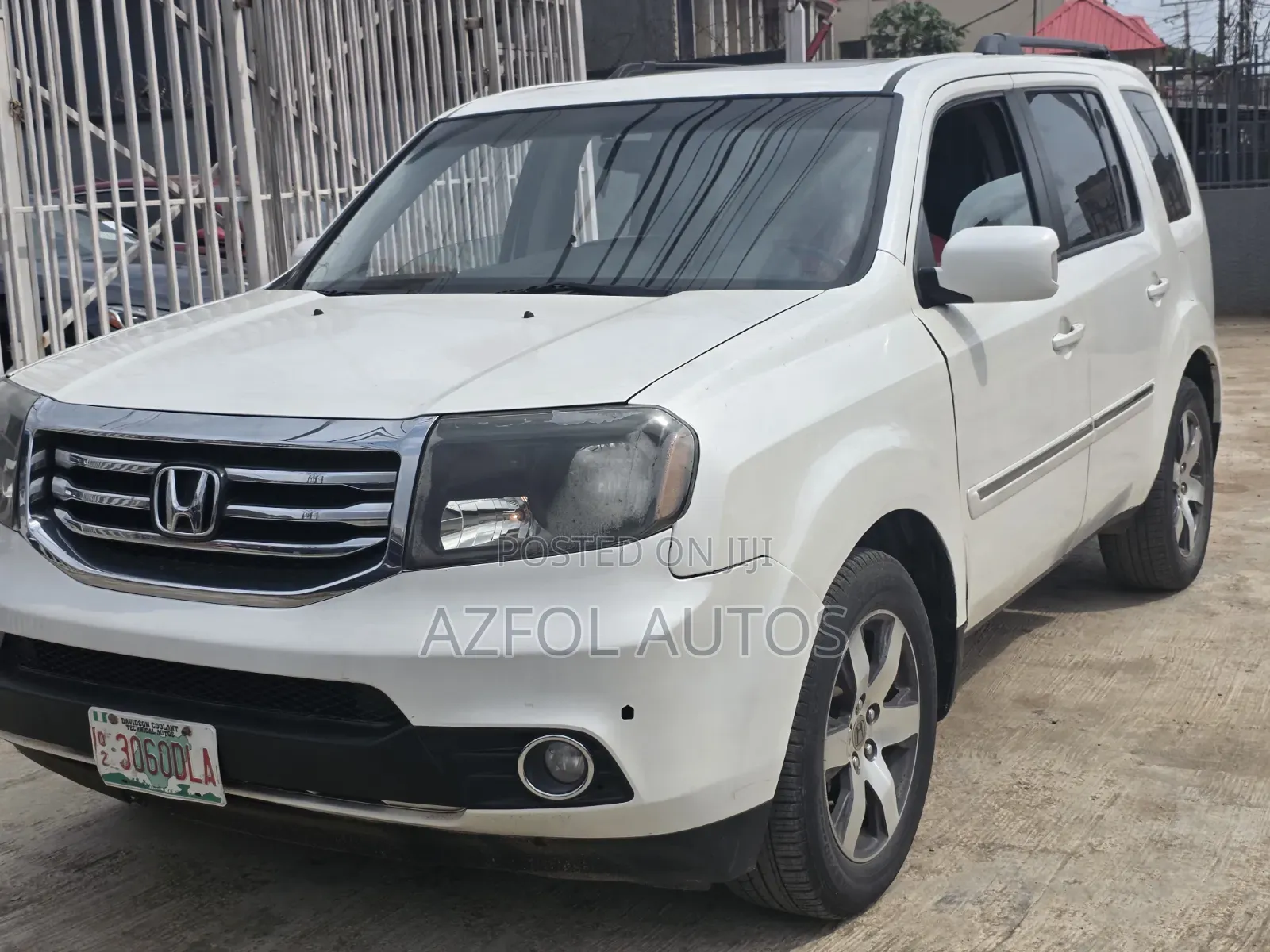 Honda Pilot Touring w/RES/Navi 4WD (3.5L 6cyl 5A) 2012 White