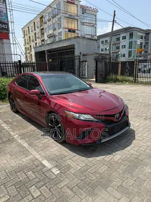 Toyota Camry XSE V6 FWD (3.5L 6cyl 8AM) 2018 Red