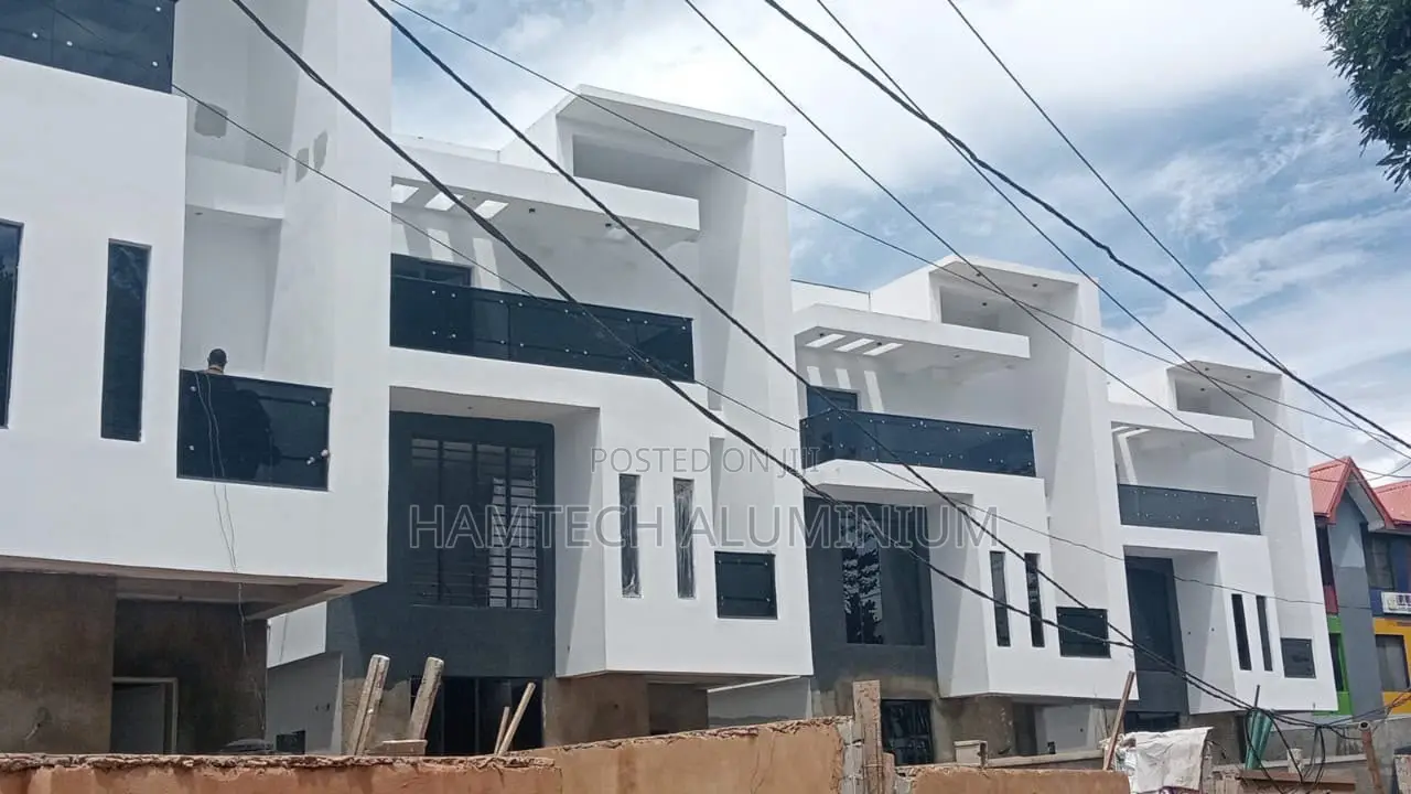 Furnished 4bdrm Duplex in More, GRA Phase 2 Shangisha for sale