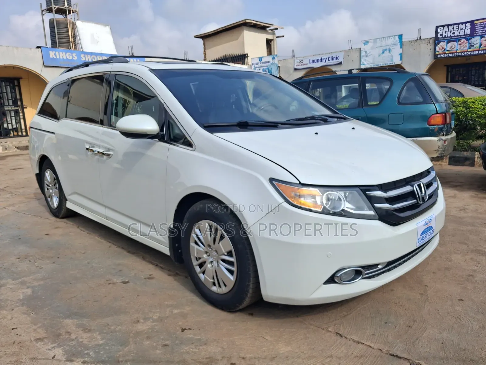 Honda Odyssey Touring Elite 4dr Minivan (3.5L 6cyl 6A) 2014 White