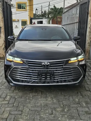 Toyota Avalon Limited FWD Sedan (3.5L V6 8A) 2019 Black