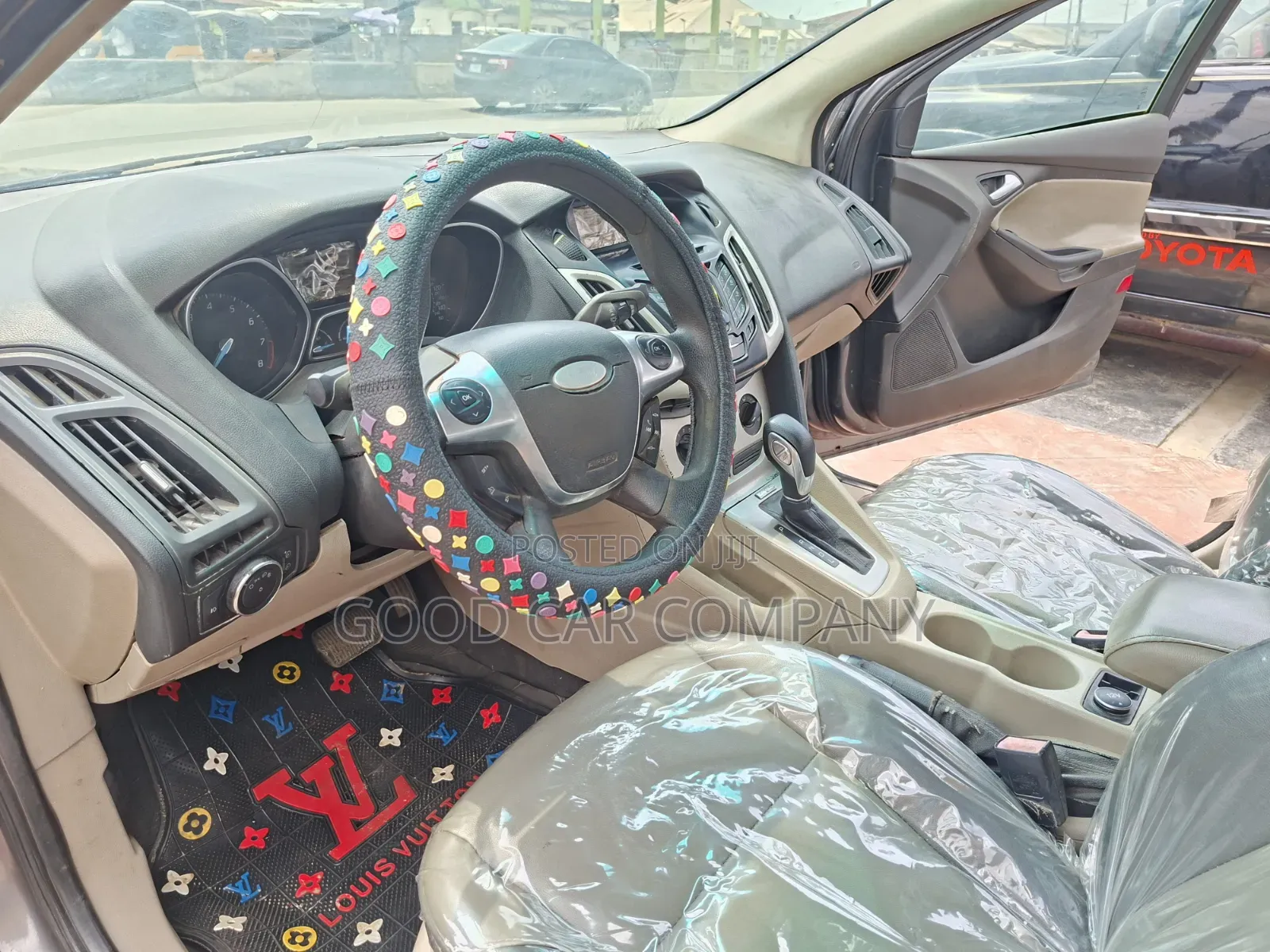 Ford Focus 2012 Gray