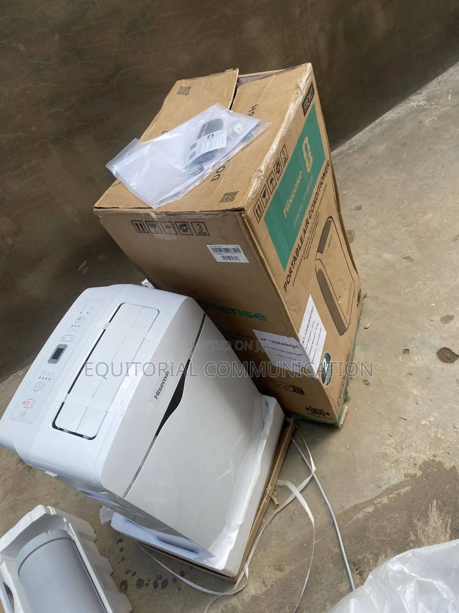 Hisense Portable Mini Air Conditioner 1.5hp Floor Design