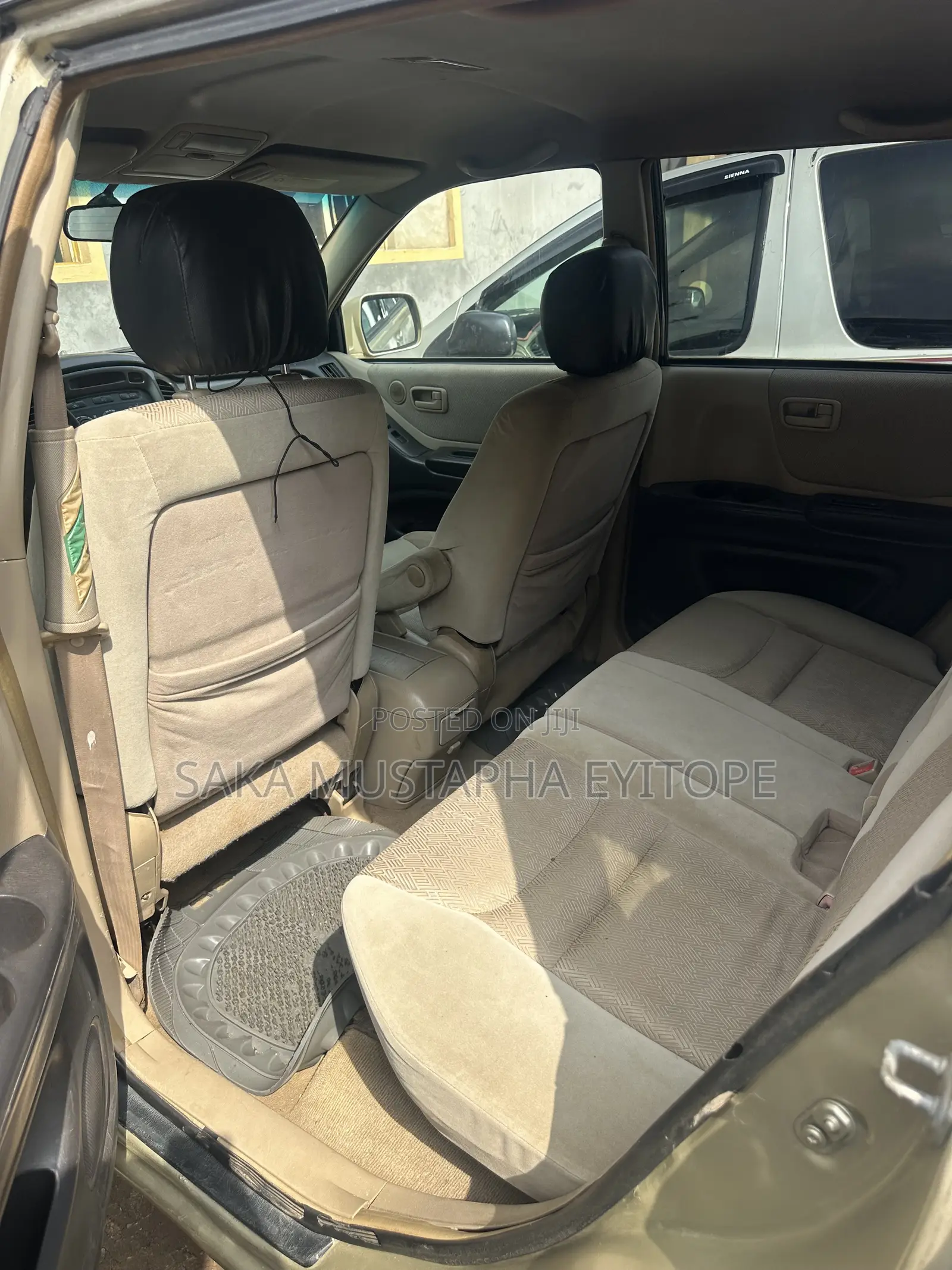 Toyota Highlander 2004 Gold