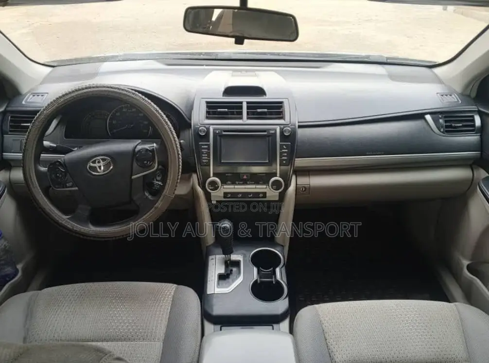 Toyota Camry LE 4dr Sedan (2.5L 4cyl 6A) 2013 Black