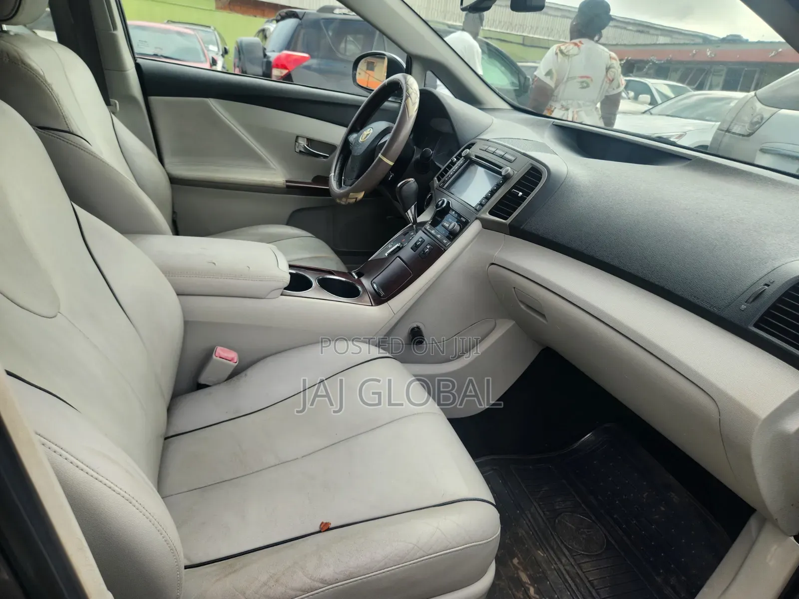 Toyota Venza XLE 2010 Gray