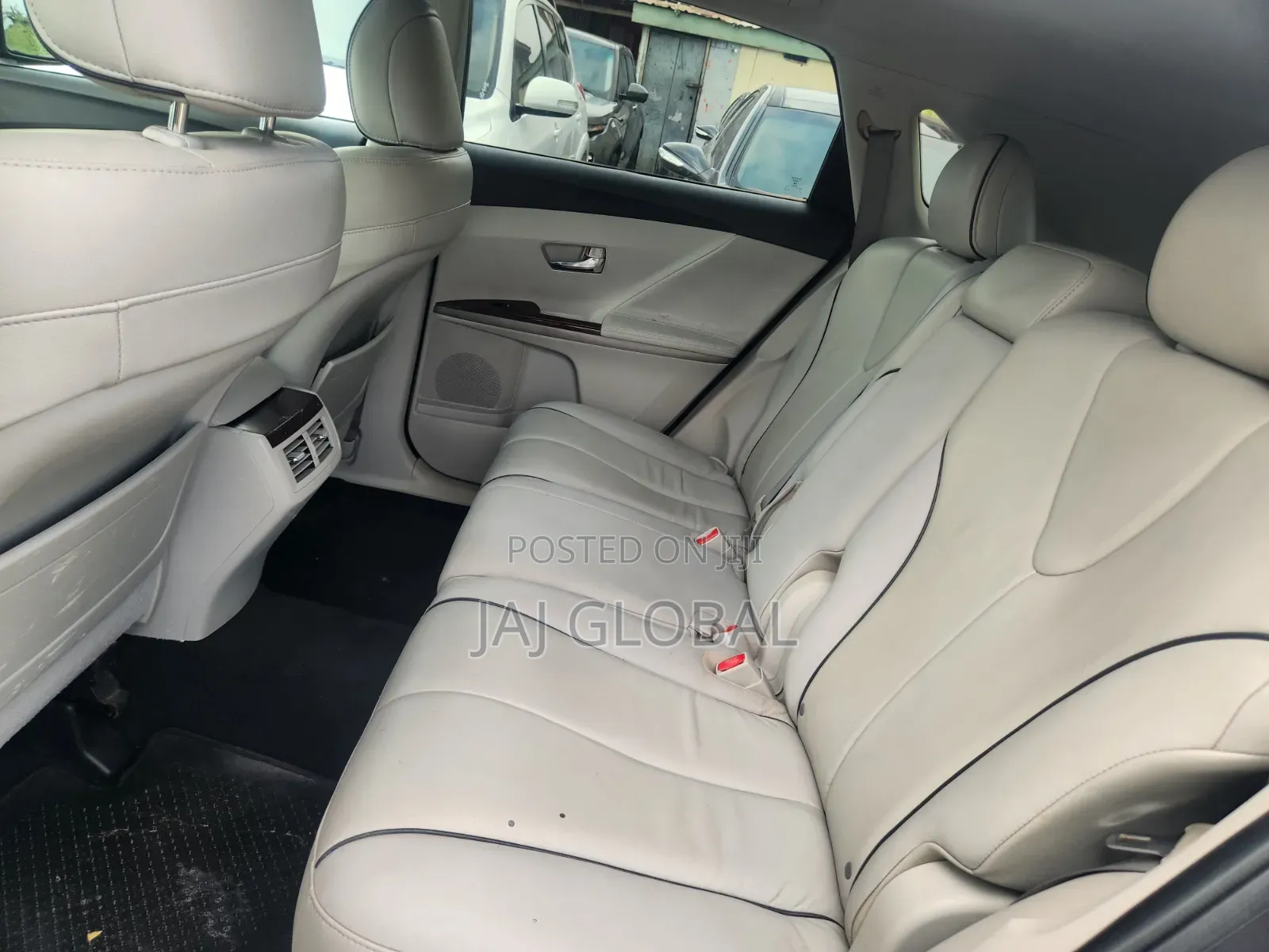 Toyota Venza XLE 2010 Gray