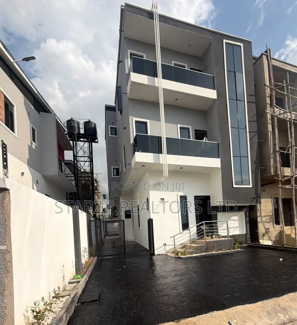 4bdrm Duplex in Wuye for sale