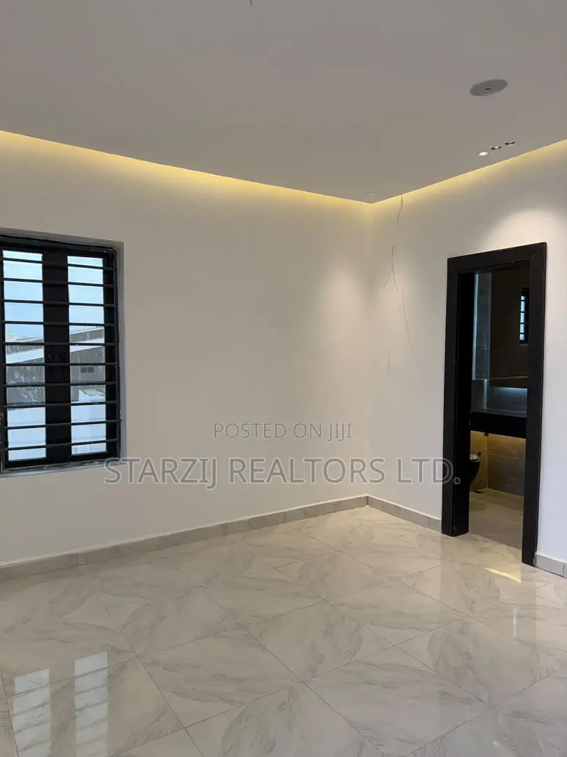 4bdrm Duplex in Wuye for sale