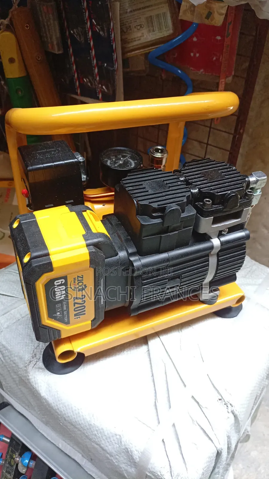 Cordless Battery Air Compressor 2 Battery 220v 6Ah With High Pressure,