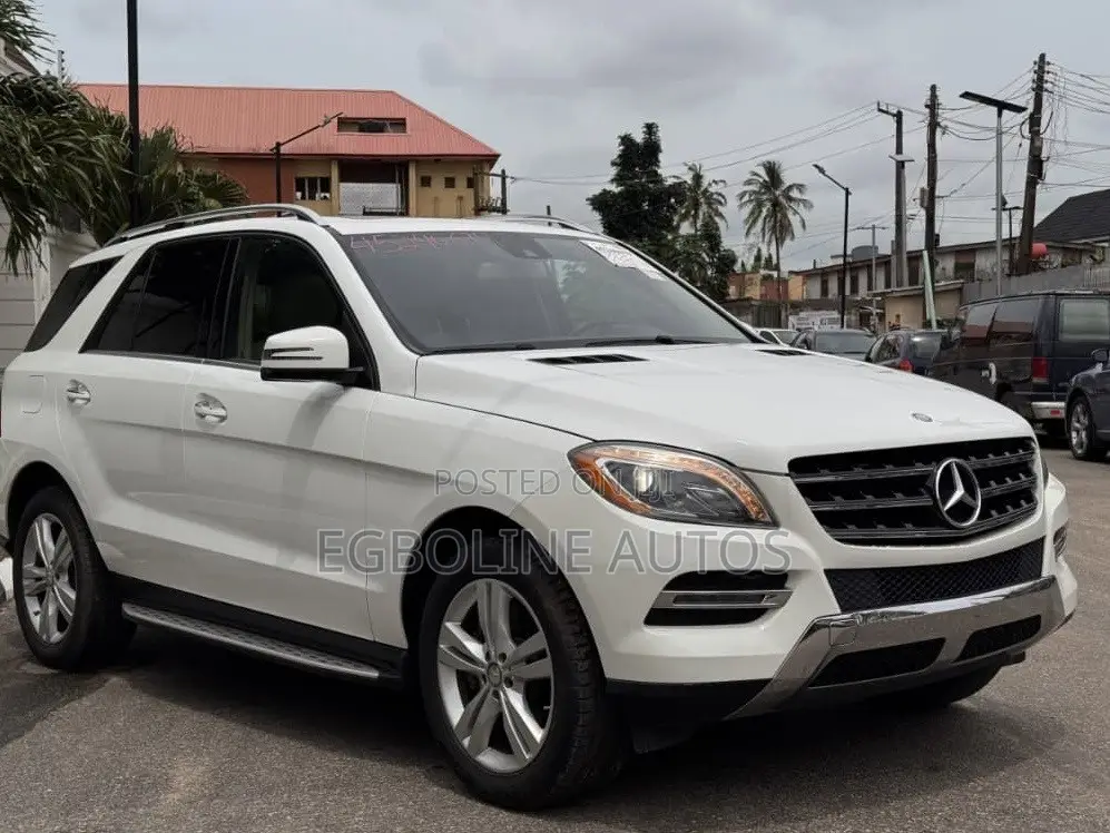Mercedes-Benz M Class ML350 4MATIC 4dr SUV AWD (3.5L 6cyl 7A) 2014