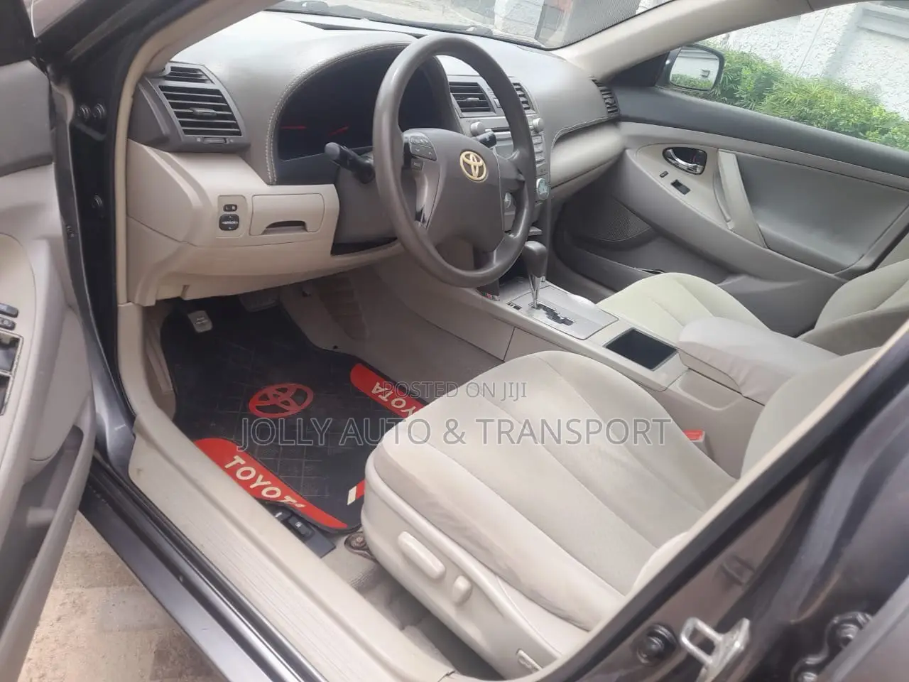 Toyota Camry LE 4dr Sedan (2.4L 4cyl 5A) 2009 Gray