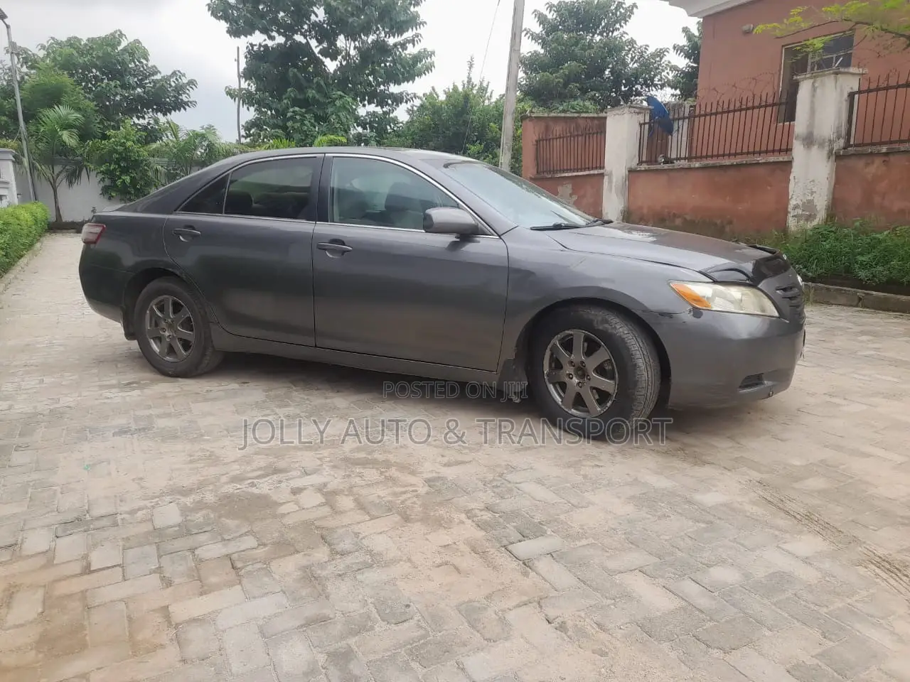 Toyota Camry LE 4dr Sedan (2.4L 4cyl 5A) 2009 Gray