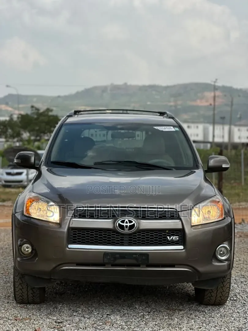Toyota RAV4 4x4 2009 Brown