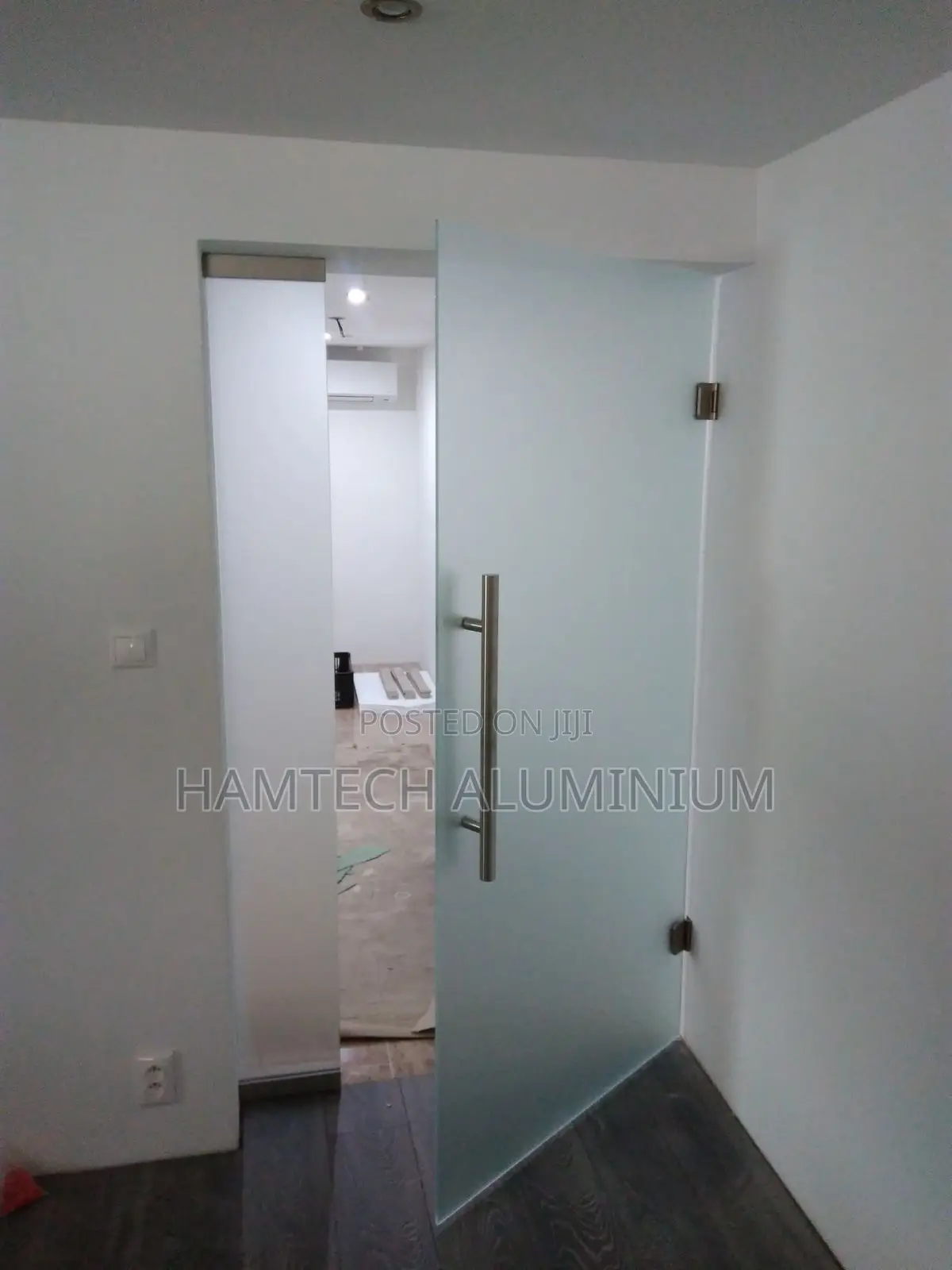 Stanless 10mm Thick Tempered Glass Entrance Door