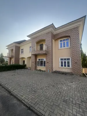 4bdrm Duplex in Naj Court, Life Camp for rent