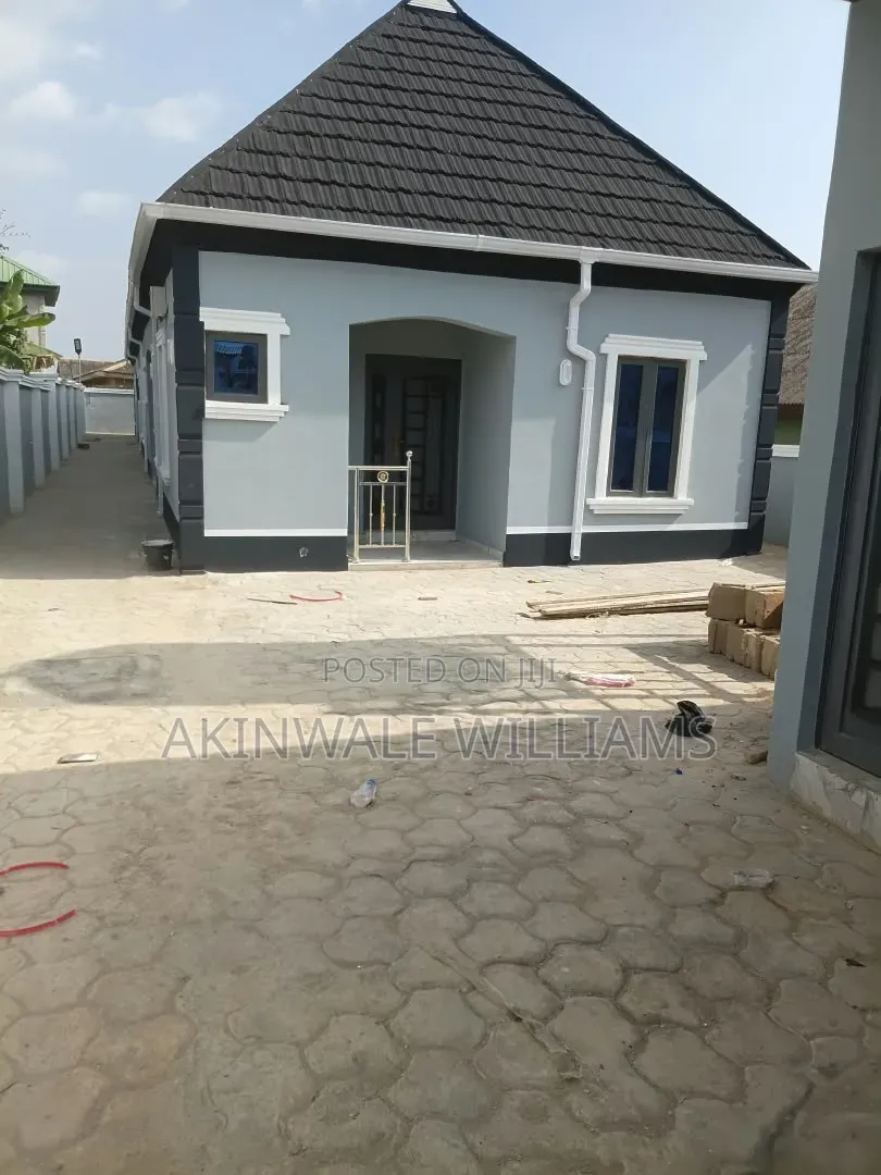 Mini Flat in Ikorodu for rent