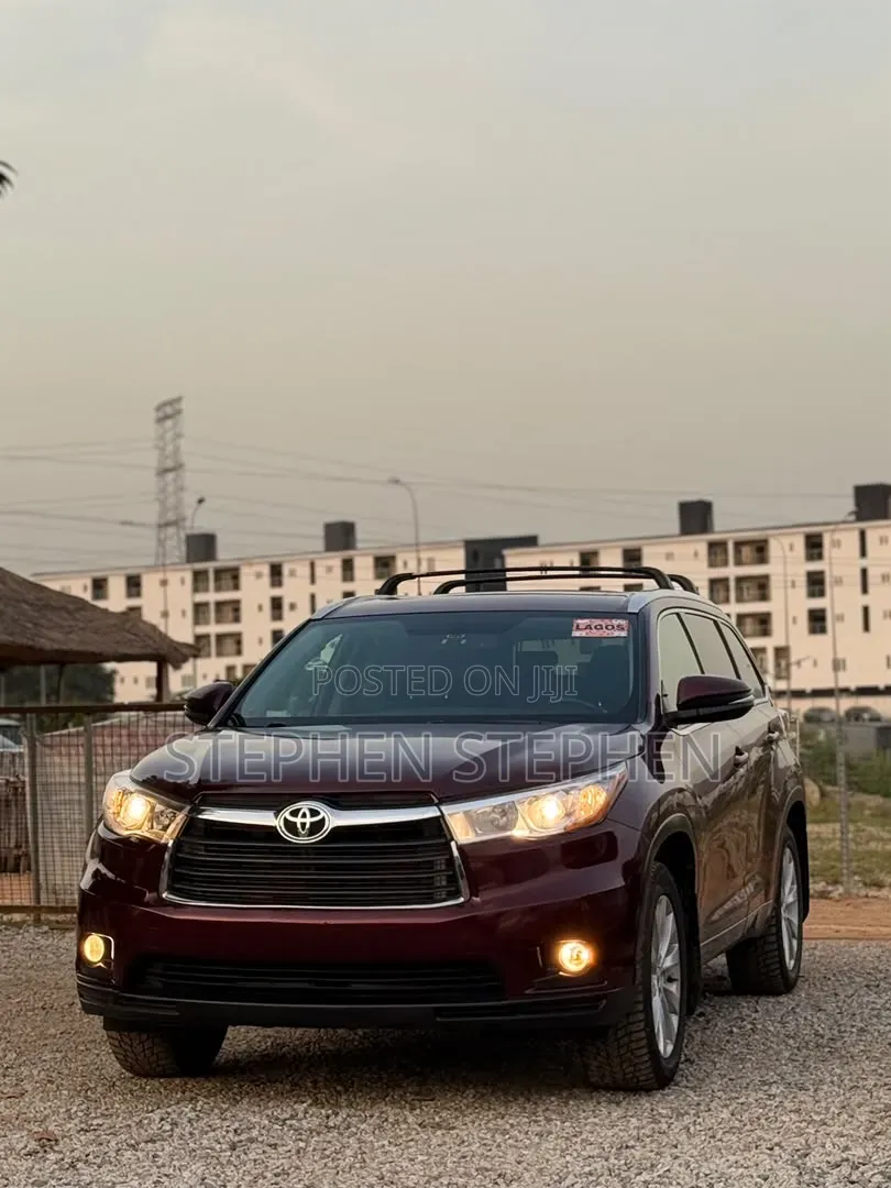Toyota Highlander XLE 4dr SUV AWD (3.5L 6cyl 6A) 2015 Burgundy