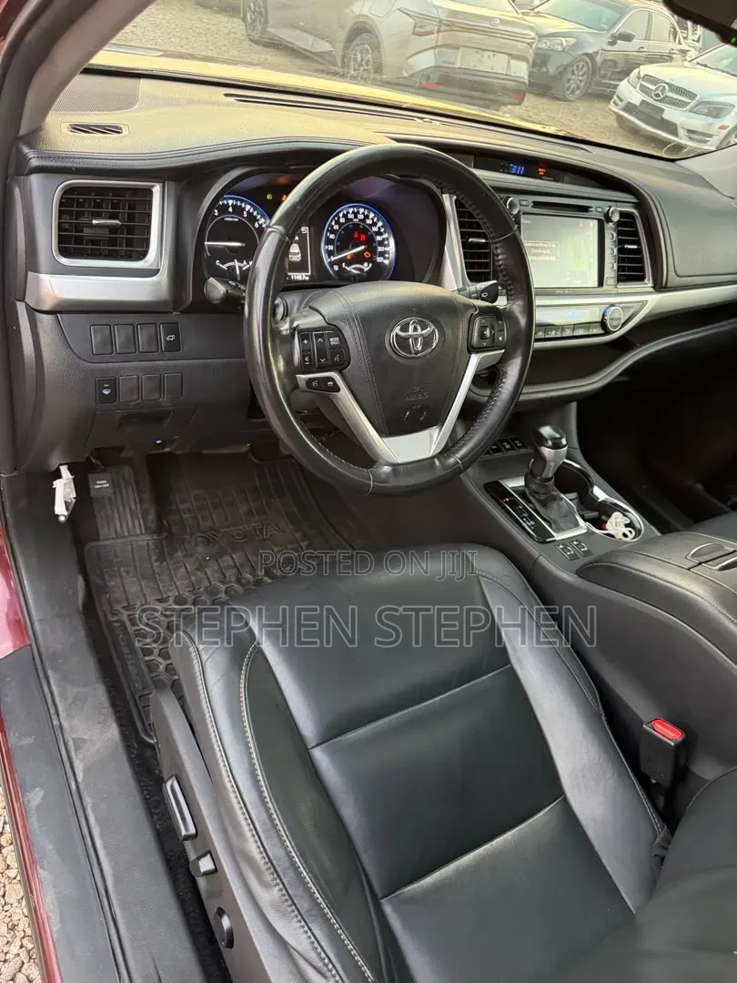 Toyota Highlander XLE 4dr SUV AWD (3.5L 6cyl 6A) 2015 Burgundy